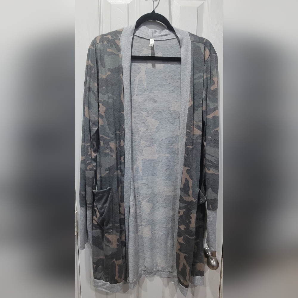 Large Camo Green Long Comfy Cardigan with Pockets Military
